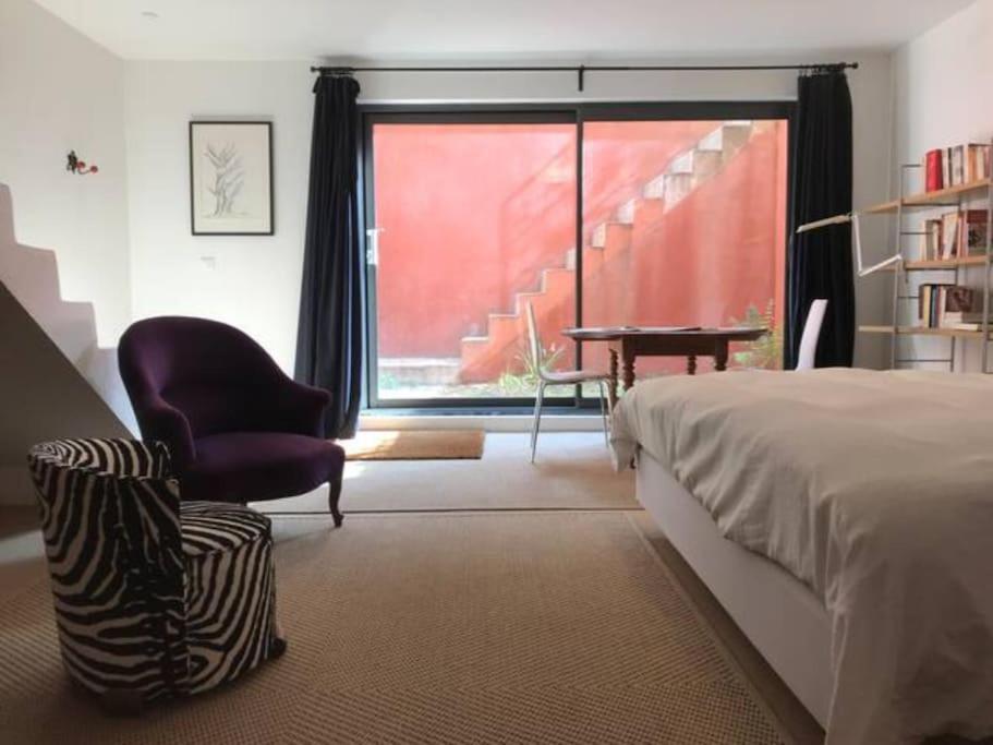 Studio Ideal Pour Deplacement Professionnel, Dans Une Maison Sceaux  Luaran gambar
